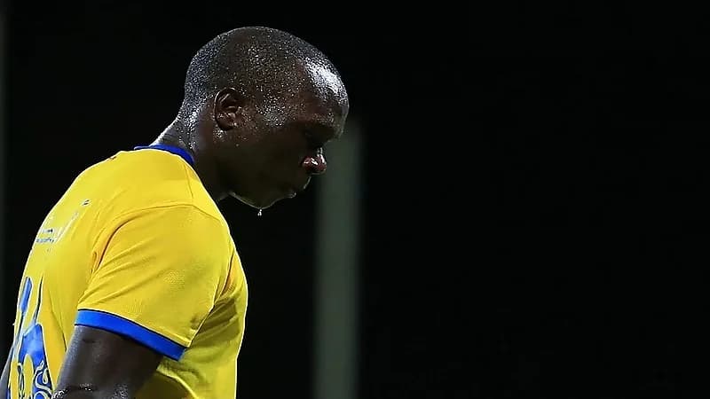 إسقاط "أبو بكار" من قائمة النصر خلال ساعات