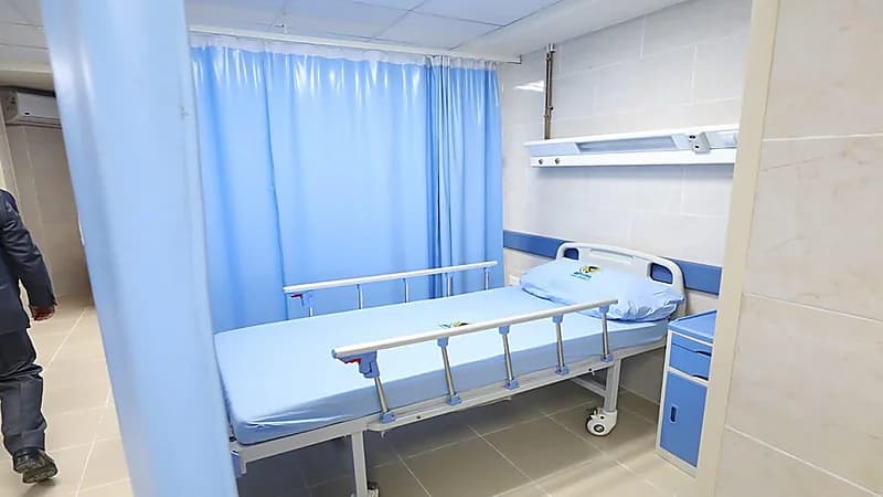 استشاري: يجب إنشاء وحدة صحية في كل مدرسة