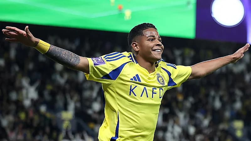 بولونيا يسعى لضم ويسلي من النصر