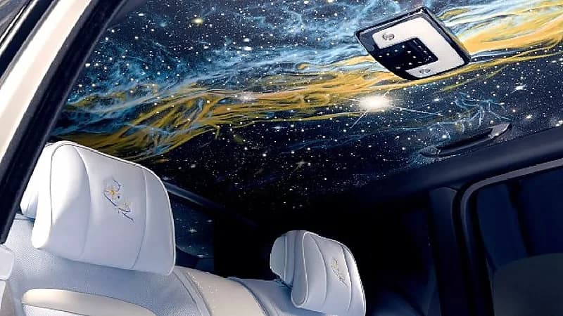 رولز رويس تطلق كولينان كوزموس بتصميم مستوحى من الفضاء.. صور