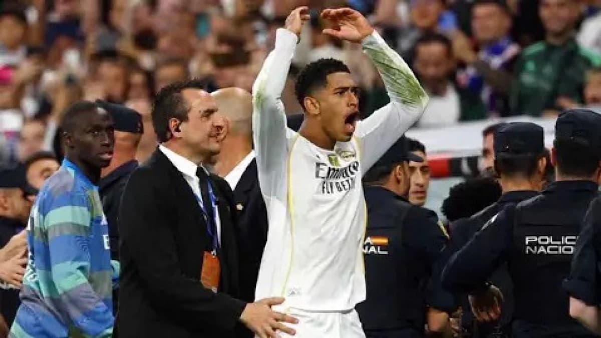 بيلينغهام يوجه رسالة بعد حسم الكلاسيكو