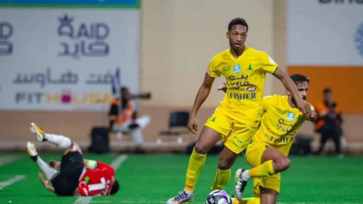 رئيس الخليج: عرض الهلال لضم مراد هوساوي مجرد رغبة