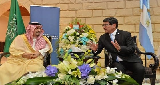 أمير منطقة الرياض يشرف حفل جمهورية الأرجنتين