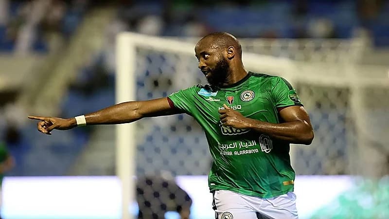 إصابة قوية تبعد موسى ديمبلي عن الملاعب لمدة طويلة