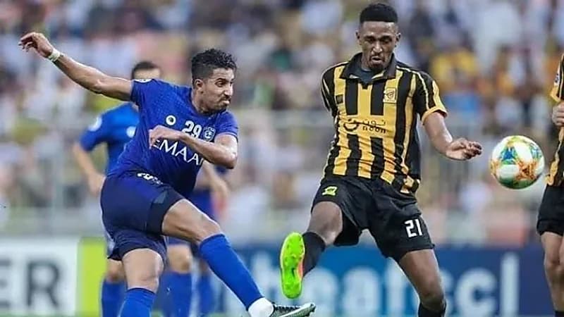 منافسة شرسة بين الهلال والاتحاد لاقتناص الصدارة في الدوري