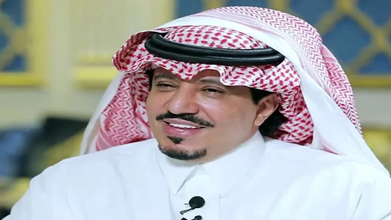 بالفيديو.. طلال الرشيد يتراجع عن نقد الإدارة النصراوية في العلن